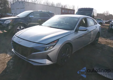 2022 Hyundai Elantra Sel z USA, uszkodzony, nr VIN 5NPLS4AG5NH075085